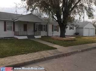 1903 W 16th St, Grand Island, NE 68803
