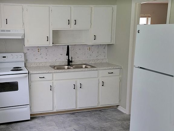 Newly renovated kitchen.