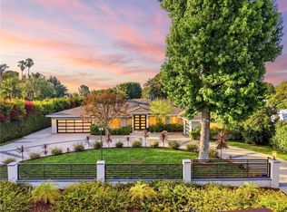 22637 Erwin St, Woodland Hills, CA 91367