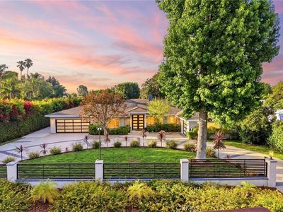 22637 Erwin St, Woodland Hills, CA, 91367