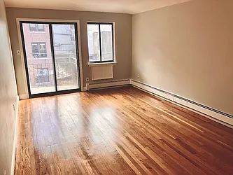 Rented by Zikos Realty Services