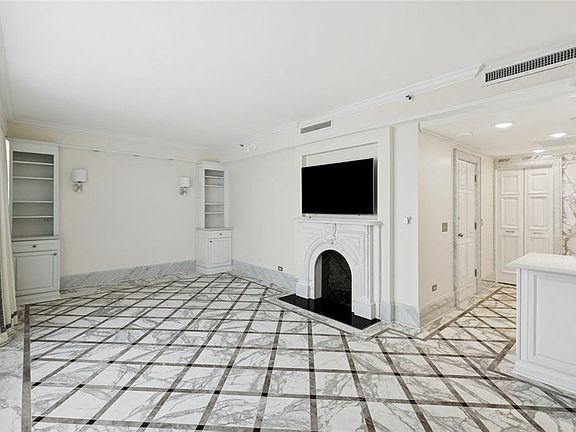 4th image of 2100 Saint Charles Ave APT 7N