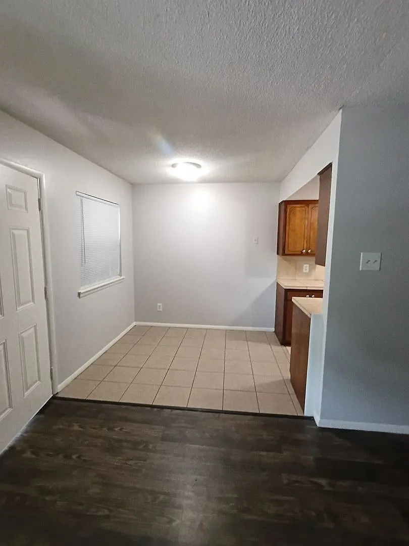 To Cornerstone Apartments — Photo 4