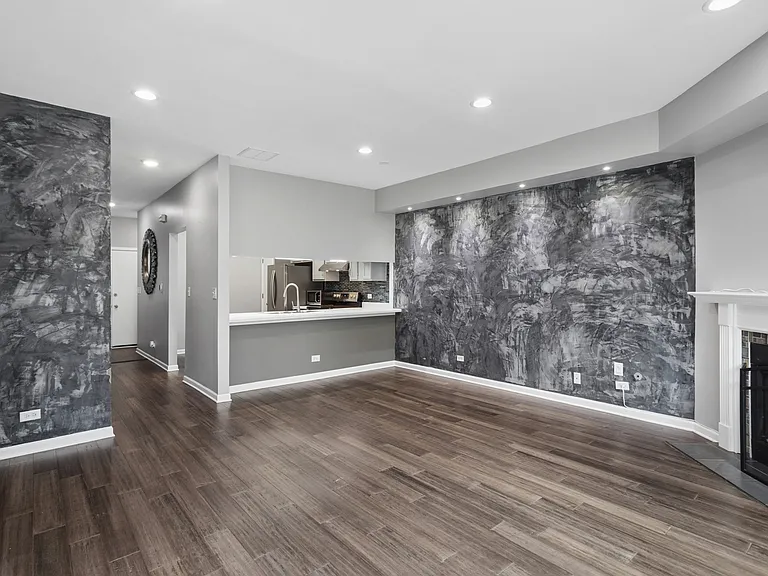 1264 Cranbrook Dr — Photo 3