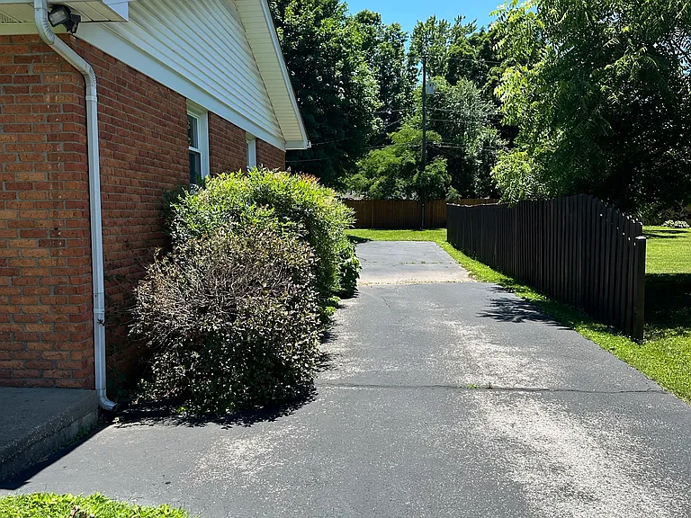 1315 Fairview Ave — Photo 3