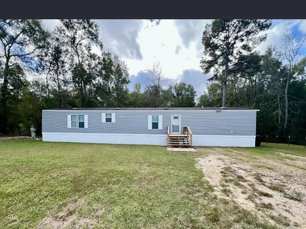 305 W Pine St, Kountze, TX 77625