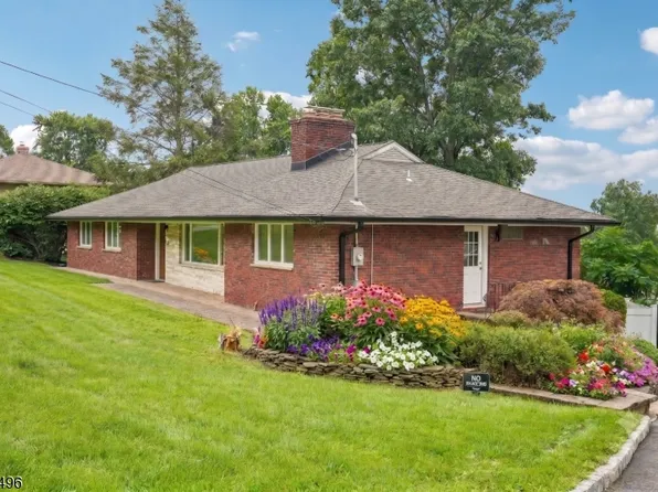 31 Surrey Dr, Wayne Twp., NJ 07470