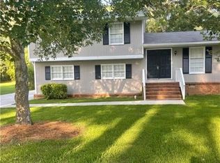 9226 Carlton Trl NW, Covington, GA 30014