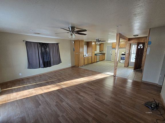 4th image of 258 Peg St