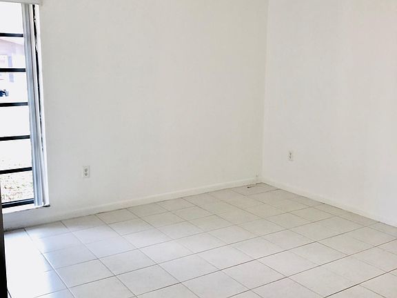 5th image of 15460 Durnford Dr