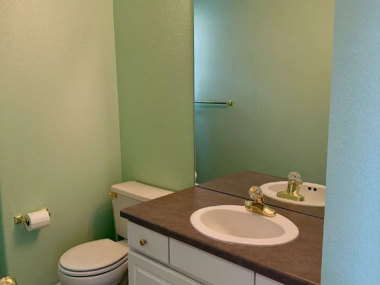 1011 S Valentia St #104 — Photo 10