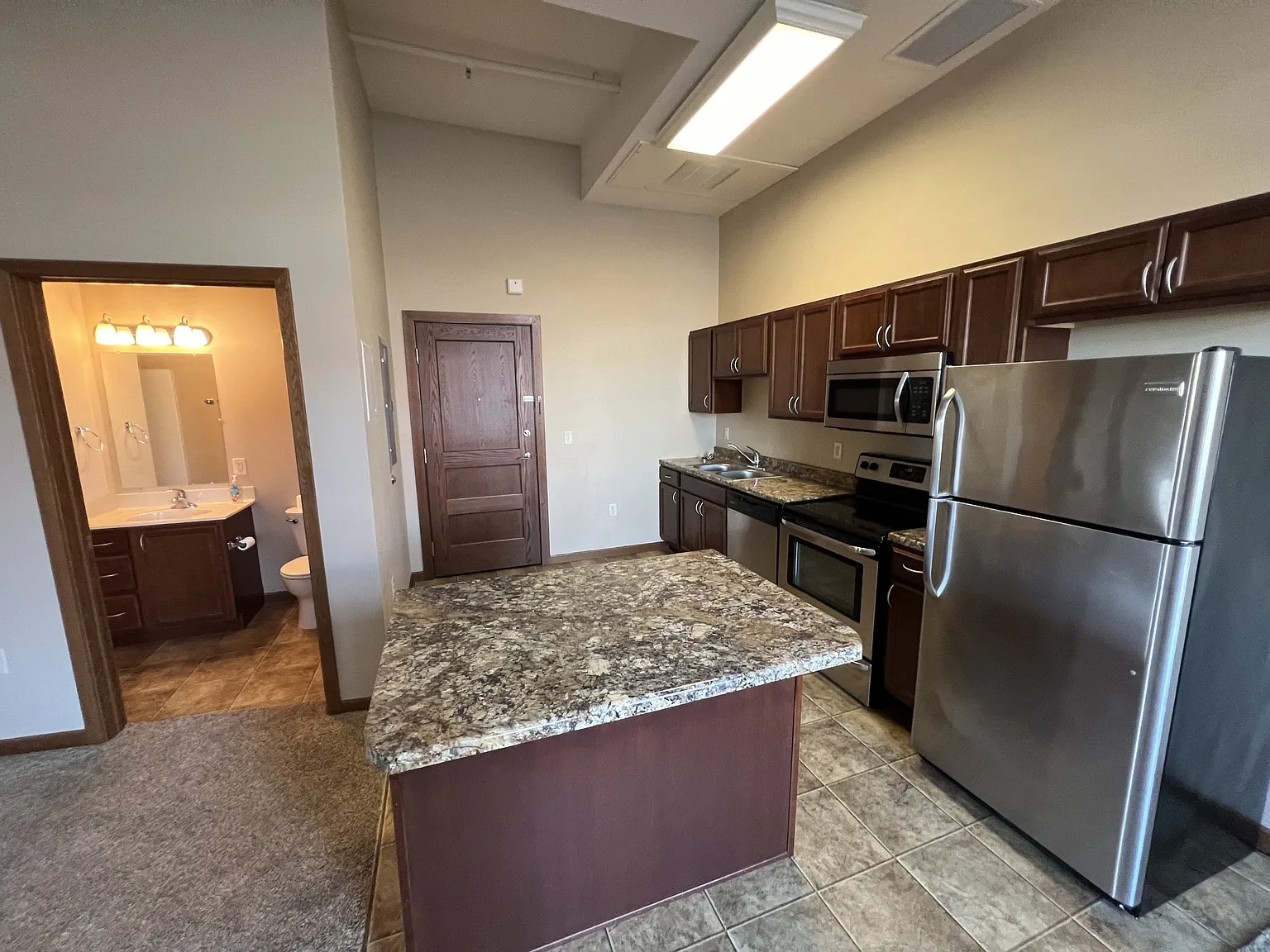 214 S Kline St - Roosevelt Apts - 26 — Photo 2