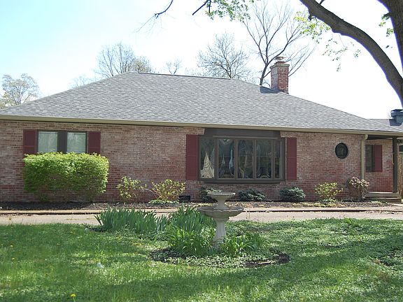 2nd image of 3715 Governors Rd