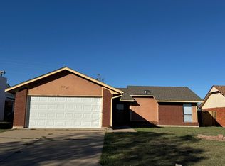 6005 SW Atterbury Dr, Lawton, OK 73505