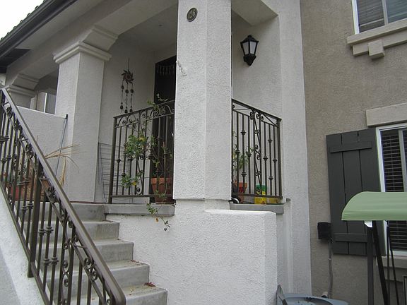 3rd image of 10429 Whitcomb Way Unit 126