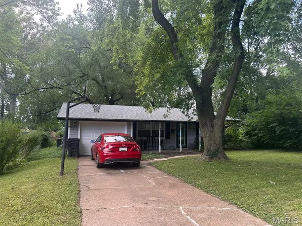 629 Aubuchon St, Florissant, MO 63031