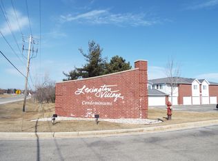 8333 Lexington Pl APT 2, Pleasant Prairie, WI 53158