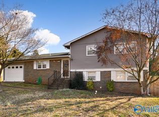 2202 Sharon St NW, Huntsville, AL 35810