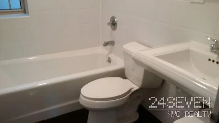 Rented by 24 7 NYC Realty Inc. | media 21