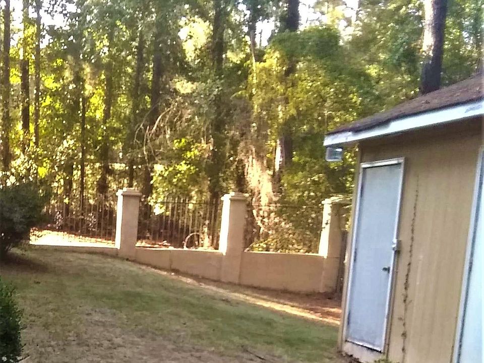 2nd image of 4000 Blackstone Camp Rd