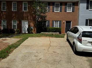305 Timber Creek Ln SW, Marietta, GA 30060