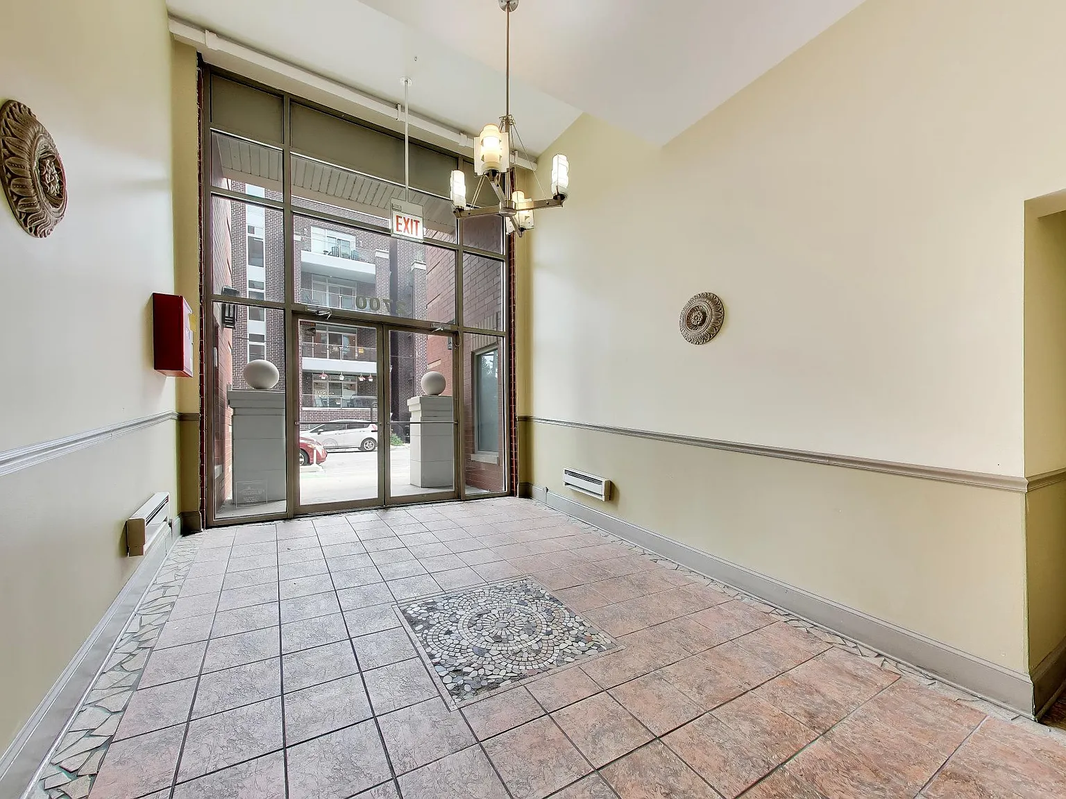 2 bed, 1450 sqft, $3,050 — Photo 2