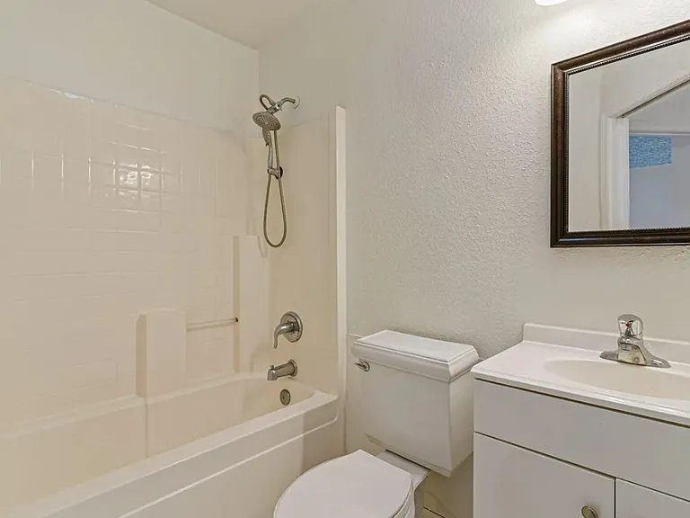 2nd Bathroom