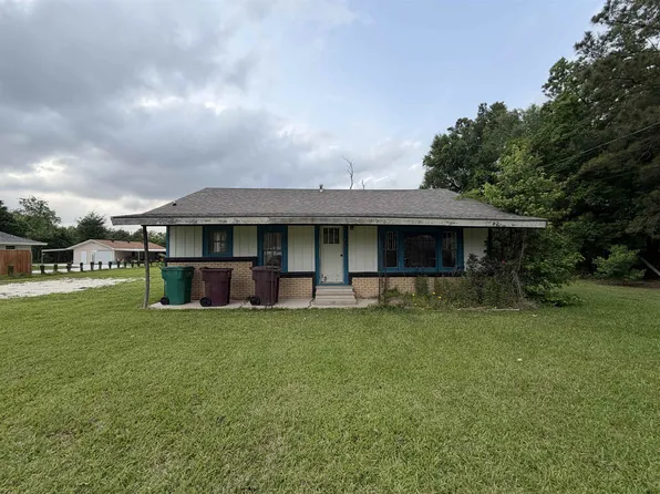 822 Garden Dr, Westlake, LA 70669