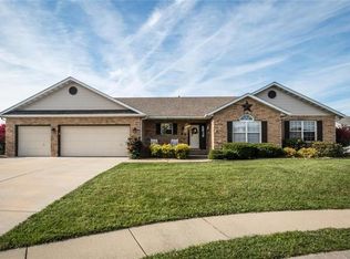 805 Fieldpoint Ct, O Fallon, IL 62269