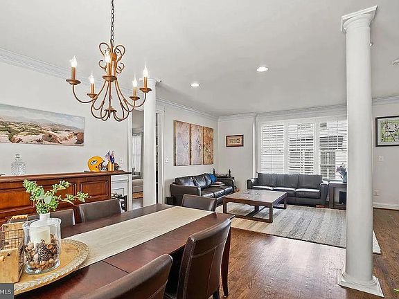 5th image of 1156 Colonial Rd