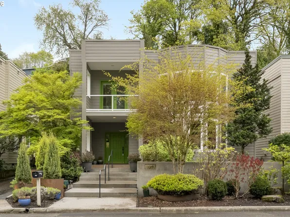 3016 SE Berkeley Pl, Portland, OR 97202