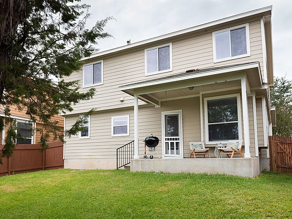 3rd image of 10204 Maydelle Dr #226