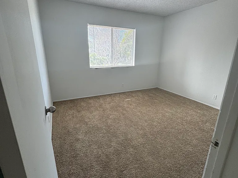 743 Fairview Ave #B — Photo 6