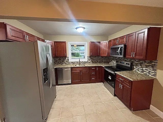 1st image of 85 Elderberry Ln