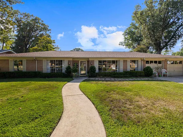 1507 Miami Dr, Longview, TX 75601