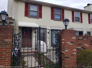 38844 Golfview Dr E, Clinton Township, MI 48038