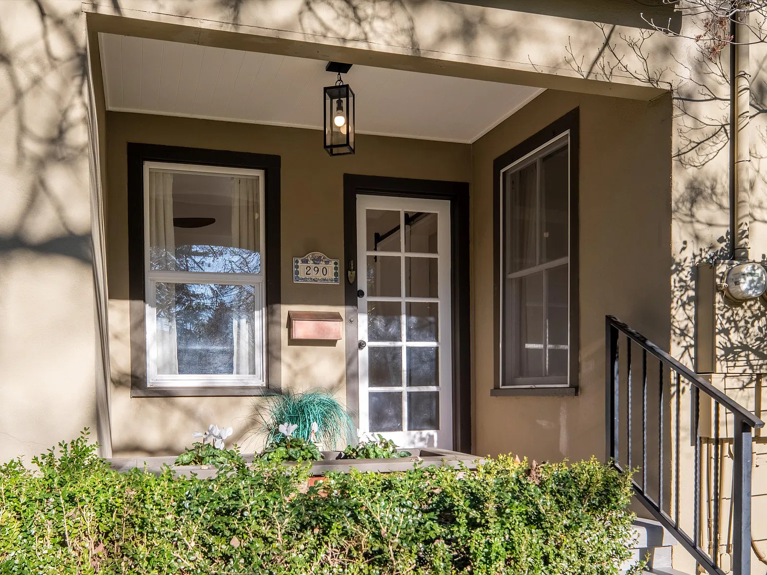 2 bed, $1,900 — Photo 3