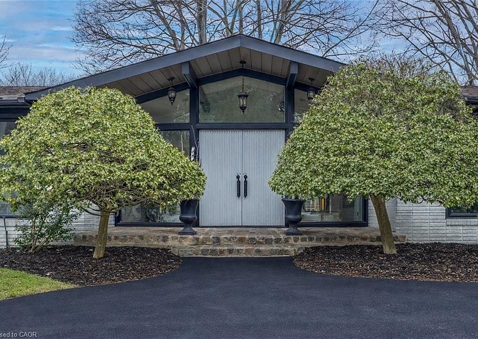 1st image of 625 Sir Richards Rd