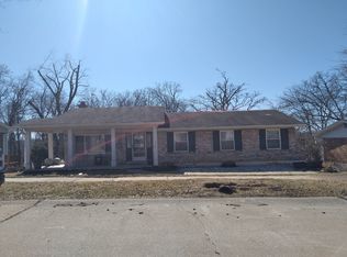 1232 Wissmann Dr, Ballwin, MO