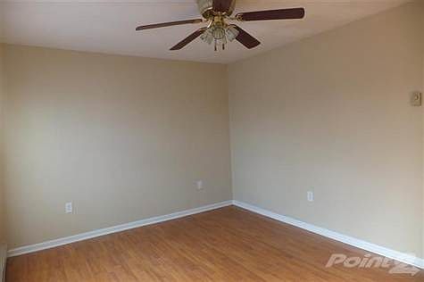 3rd image of 1819 Foxway Dr