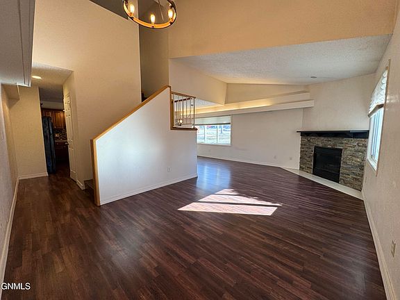 2nd image of 1502 Cimarron Dr