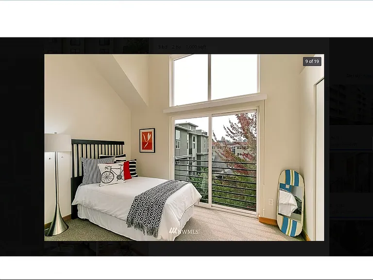 4333 9th Ave NE #B — Photo 1