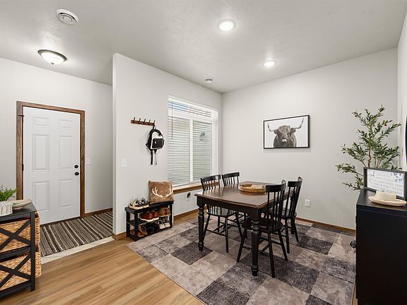 2nd image of 2413 E Copalis Pl