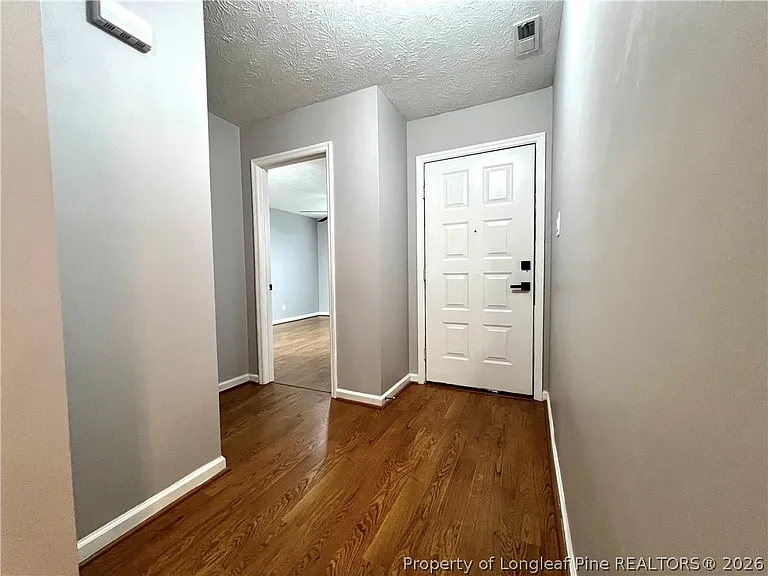 2105 Wexford Oaks Ct — Photo 31
