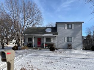 507 N 17th St, Ashland, NE 68003