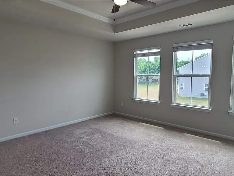1157 Meadow Run — Photo 9