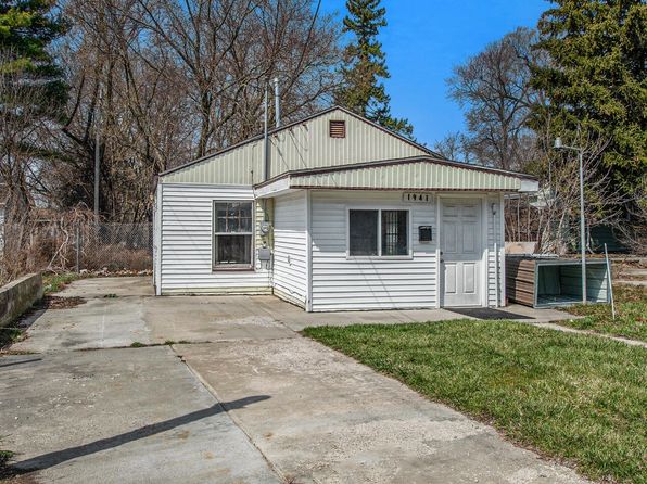 1941 Walcott St