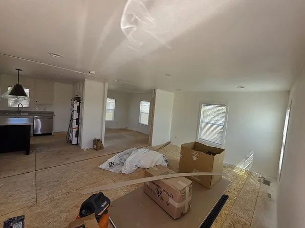 20888 E Mesa Verde Rd, Mayer, AZ 86333