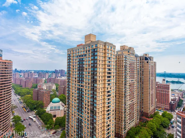 182 East 95th Street image 3 of 8