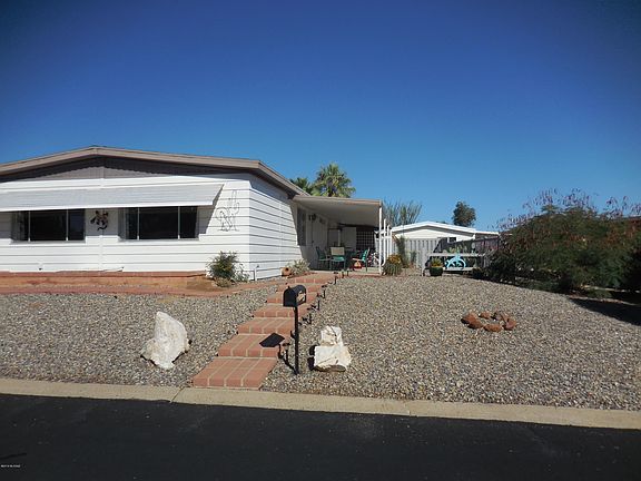 2nd image of 256 W Cumaro Dr